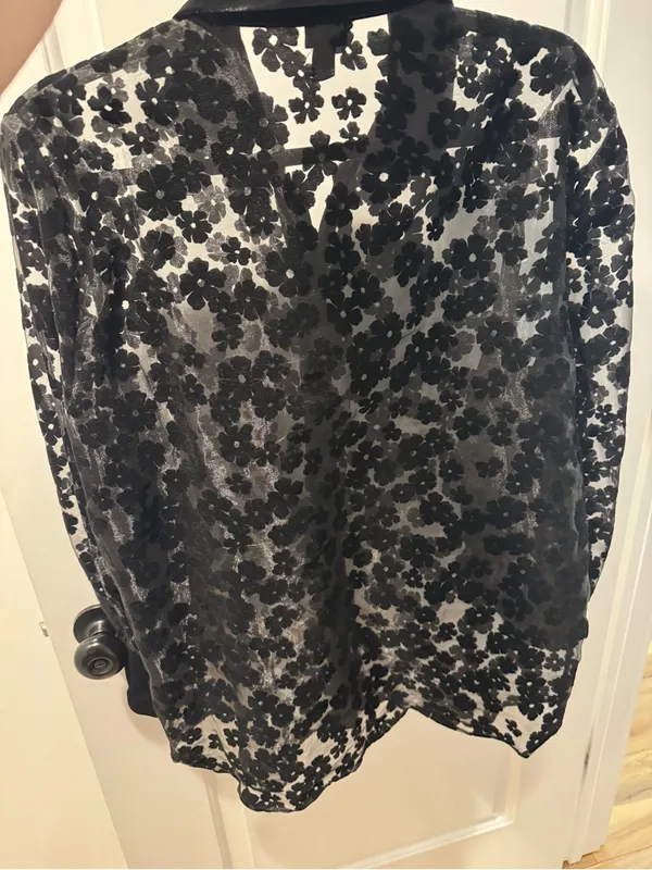 NWOT River Island Black Floral Button-Down Blouse size L - Image 6
