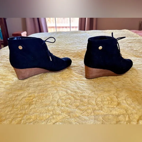Dr. Scholl's Black Dynasty Wedge Lace Up Booties - Image 4