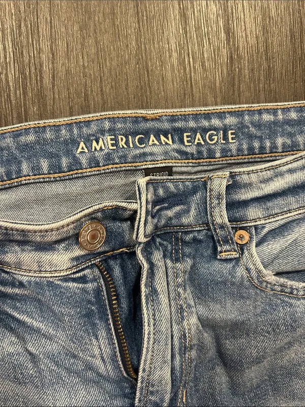 American Eagle Outfitters Light Blue Distressed Mom Jeans Size 4 - Image 2