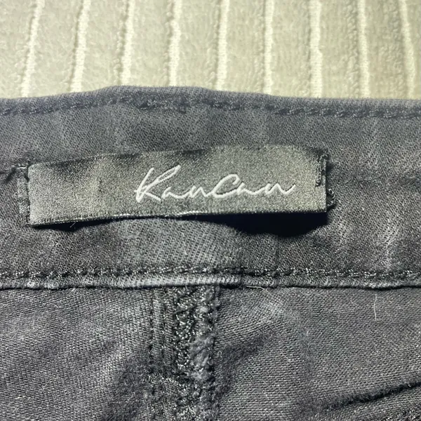 Kancan black distressed denim shorts/ Jorts - Image 3