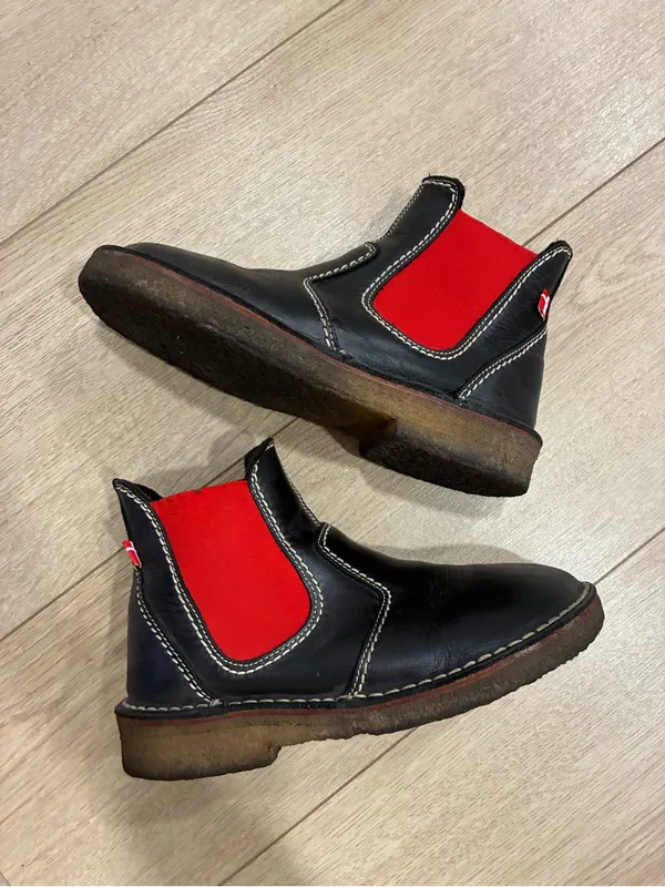 Duckfeet Women’s Roskilde Slip On Chelsea Boot Slate Red Size 38/7.5-8 US - Image 2