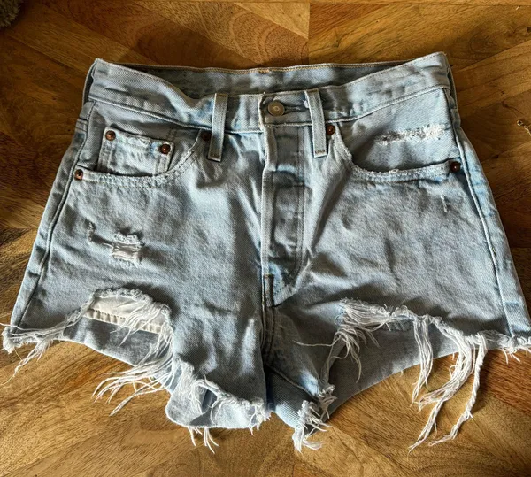 Levi's 501 Shorts - Image 4