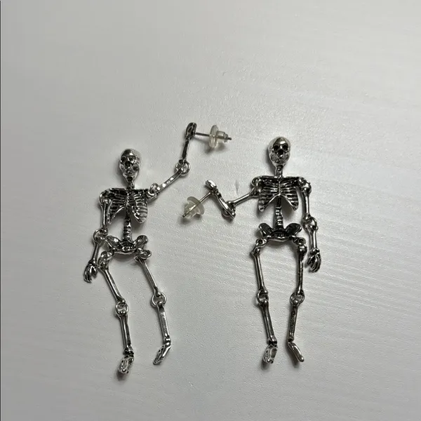 Nordstrom Exaggerated Skeleton Skull Drop Dangle Earrings Unique Jointed Skeleton Earring - Image 5