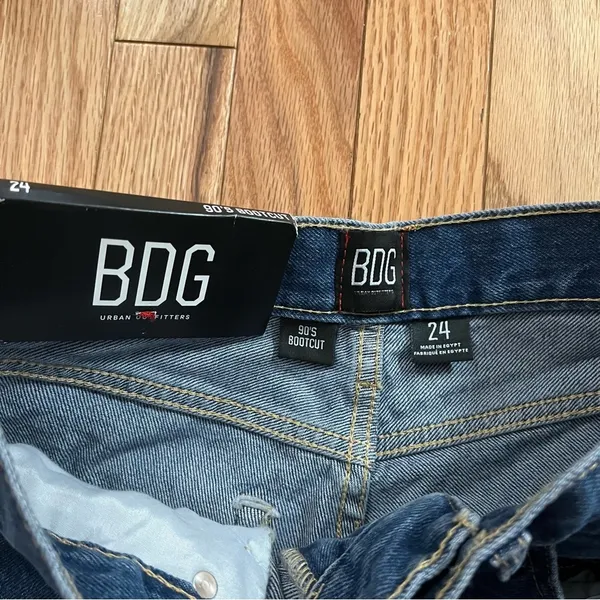 BDG '90s High-Rise Boot Cut Washed Jean- NWT Size 24/32 - Image 5