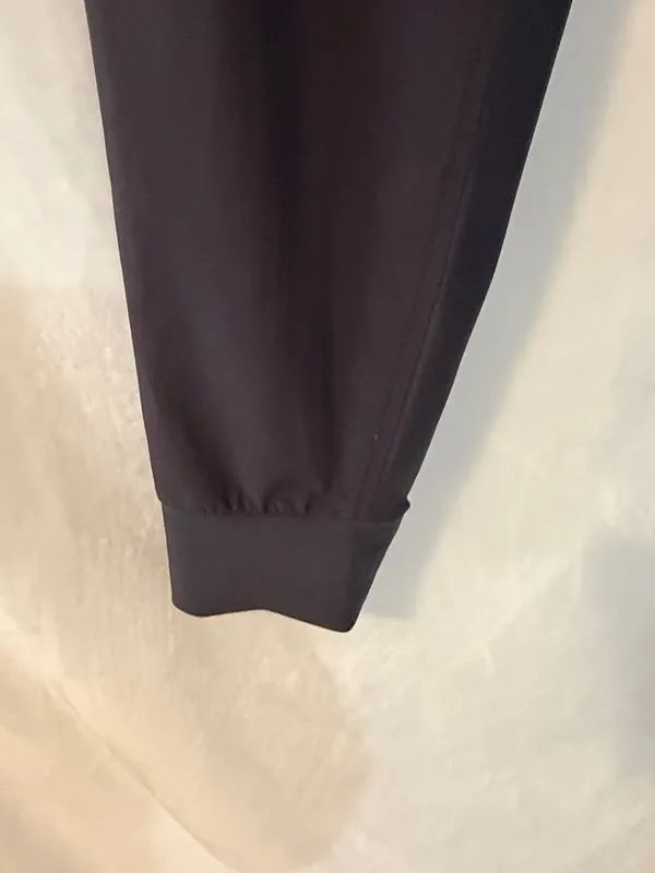 Athleta Dark Gray Women's Cargo Jogger Pants - Image 9