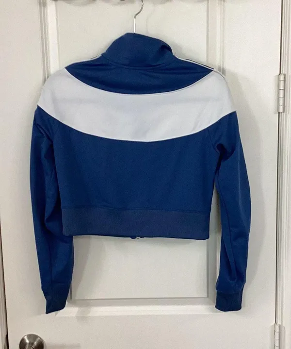 Nike Cropped Jacket - Image 2