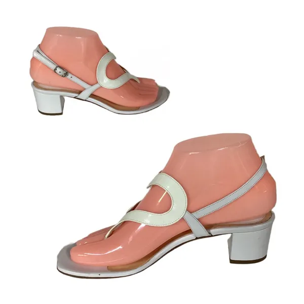 Martin Clay White Patent Leather Heart Theme Block Heel Sandals (36) - Image 8