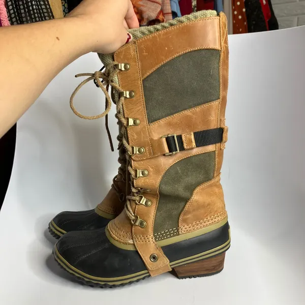 Sorel Conquest Carly tall boots tan olive green women's size 7.5 trendy winter‎ - Image 4