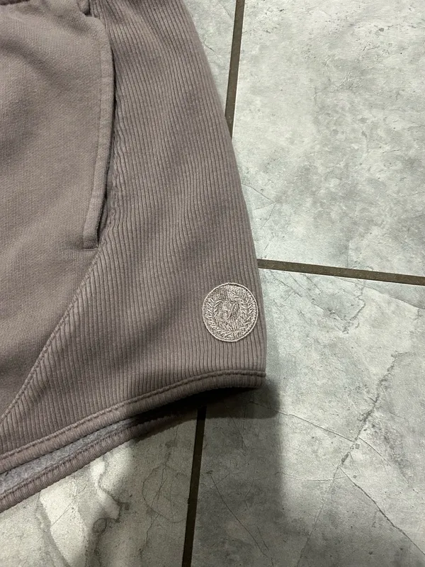 Vs pink rhtf brown sweatshorts size large Gray - Image 4