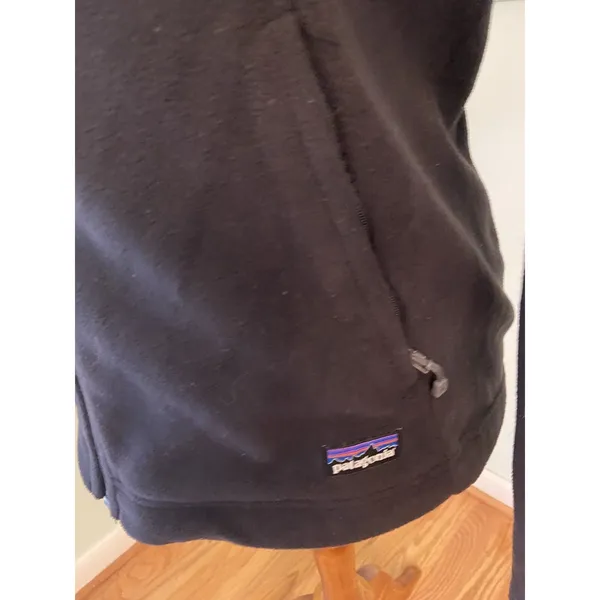 Patagonia‎ S Black Women's Micro Synchilla Logo Jacket Gorpcore - Image 2