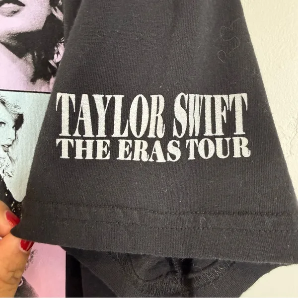 Taylor Swift Eras Tour T-Shirt Size Small 2023 - 2024 Eras Tour Merch Black - Image 4