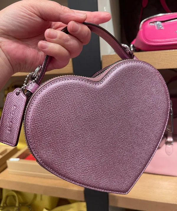 Coach Heart Crossbody Bag in Metalic Crossgrain Leather Lilac CP020 - Image 8