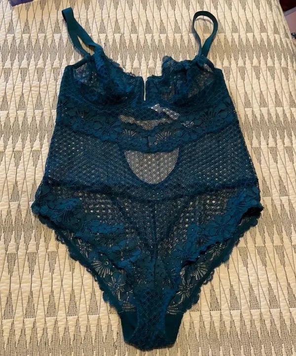 Target Auden green lace underwire bodysuit S - Image 4
