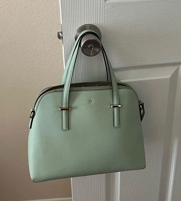 Kate Spade bag. In perfect condition. Only missing strap. - Image 2