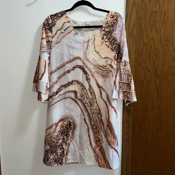 White & Gold Marble print dress NWOT - Image 3