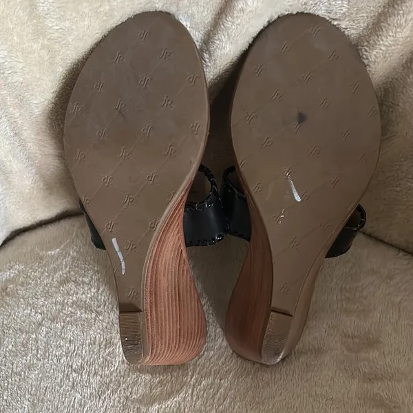 Jack Rogers Women’s Black Wedge Sandals Size 7.5 - Image 5