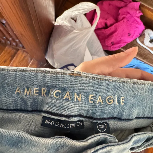 American Eagle Lightwash Super Ripped Jeans - Image 5
