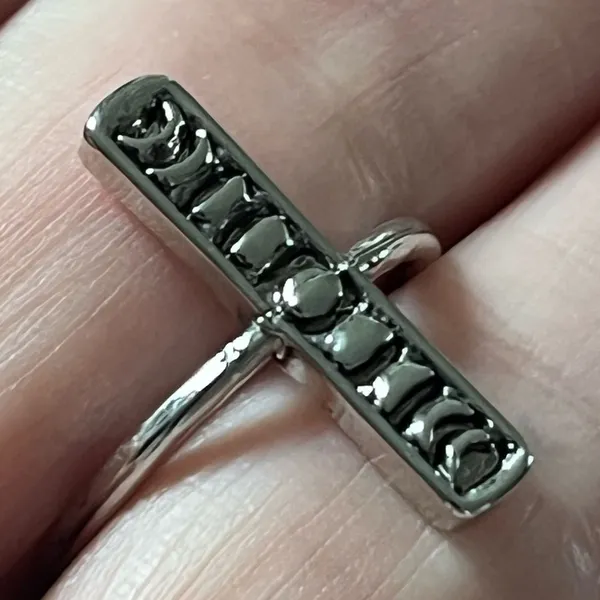 Urban Outfitters Vintage Moon Phases 925 Ring - Image 2
