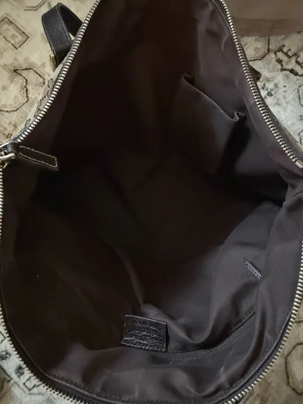 Gucci Shoulder Bag - Image 11