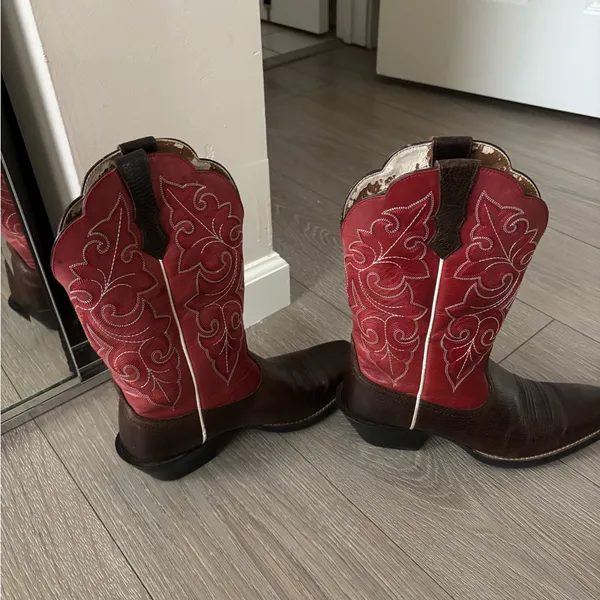 Ariat Red and Brown Cowboy Boots - Image 5