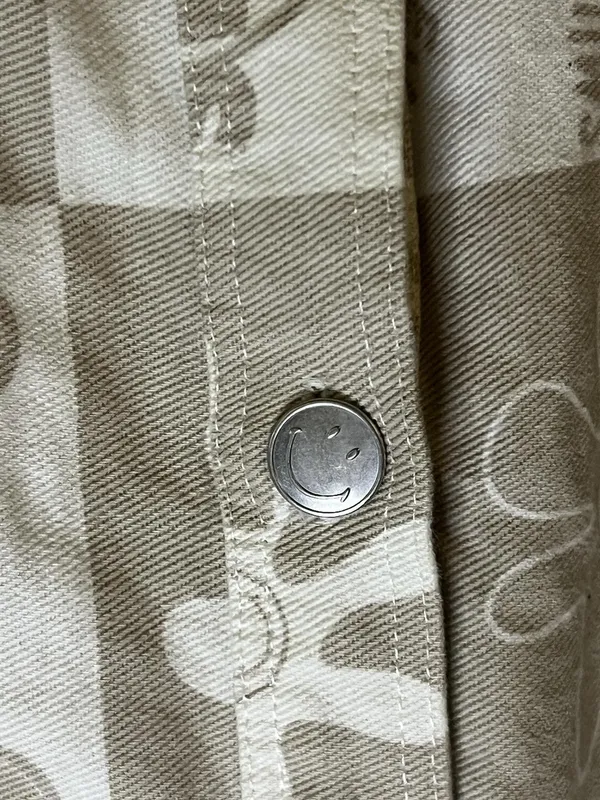 Smiley X H&M Shirt Womens Small Beige Smiley Face Graphic Twill Button Up - Image 4