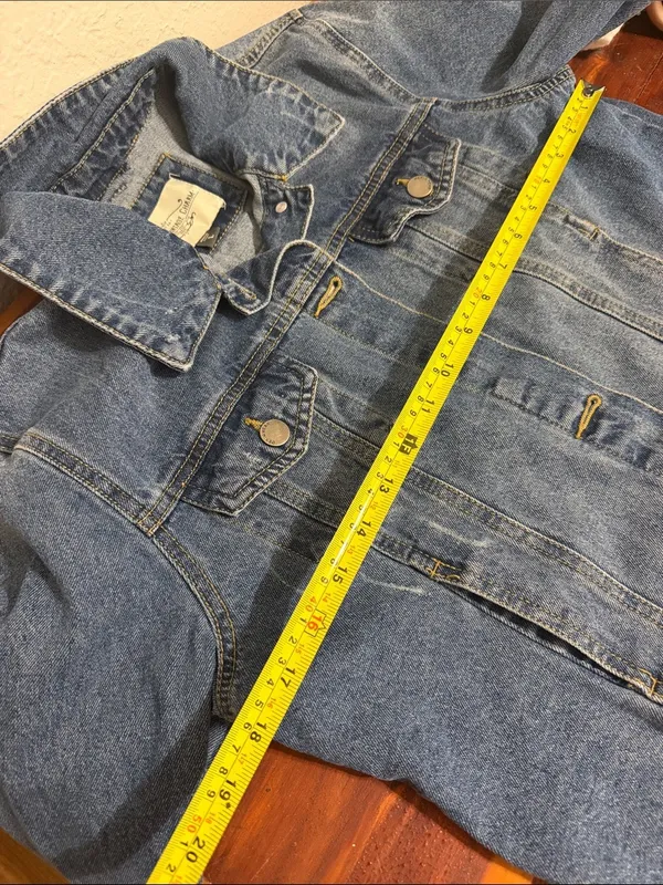 Vintage Cottagecore Charm Cutoff Jean Jacket Teachercore Denim jacket 90s - Image 7