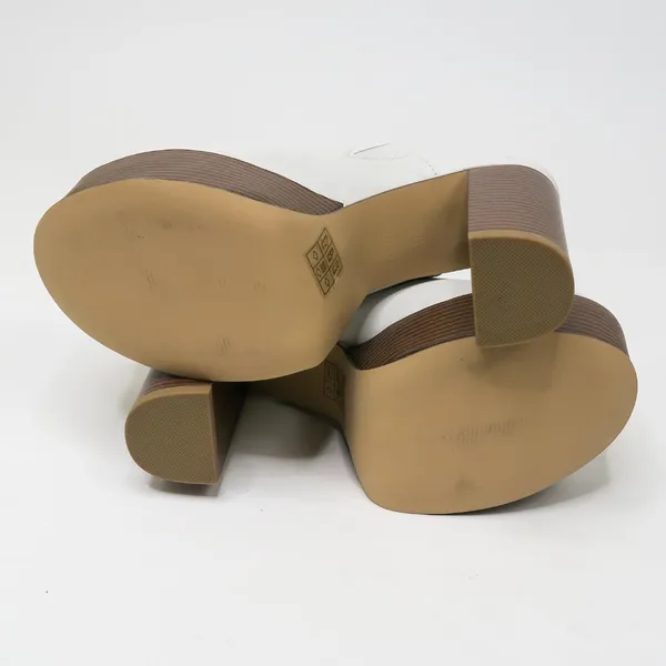 Urban Outfitters Ellie White Platform Mules - Image 5