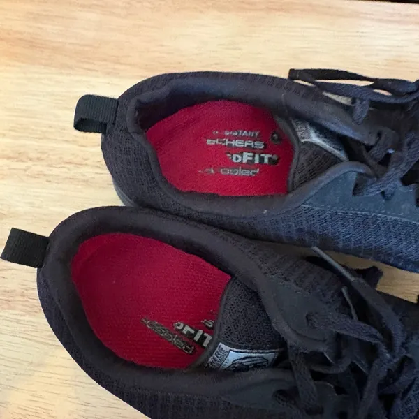 Skechers Black Sneakers Size‎ 9 - Image 6
