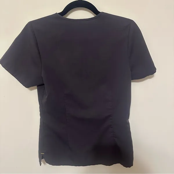 Figs Charcoal Grey Catarina One Pocket Scrubs Top - Image 2