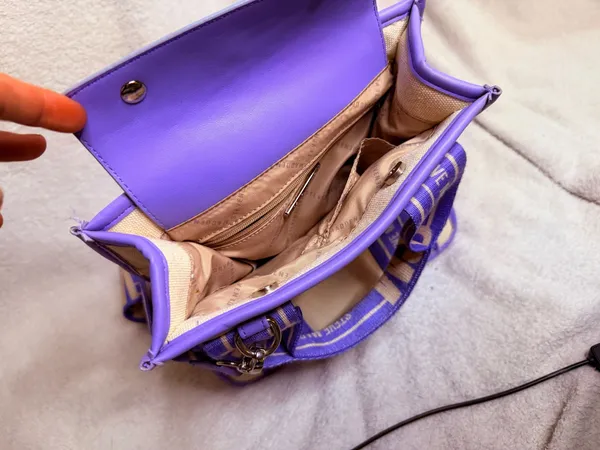 Steve Madden Coin Purse Crossbody - Image 2