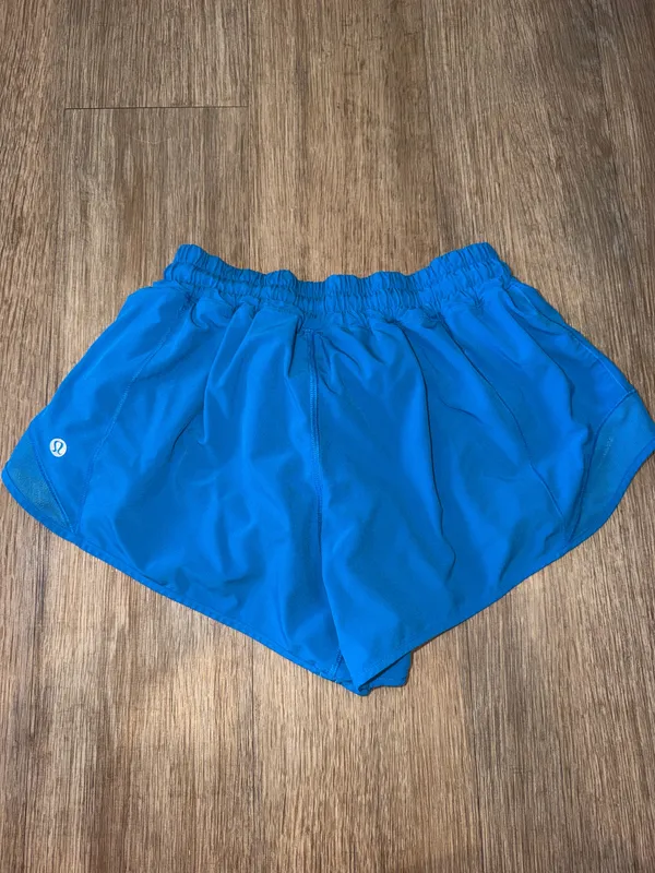 Lululemon Hotty Hot Shorts 2.5" - Image 2