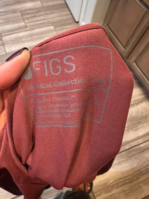 FIGS sz XXL Scrub Top! No :( - Image 3