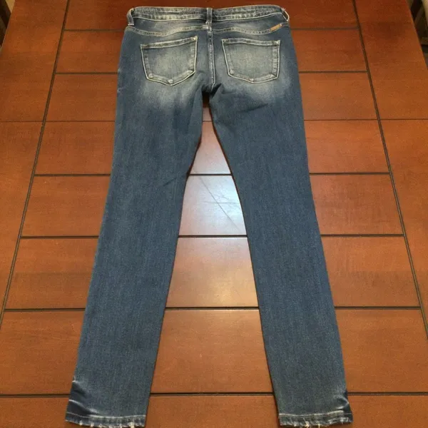 Kancan maternity jeans size 9/29 distressed Blue - Image 4