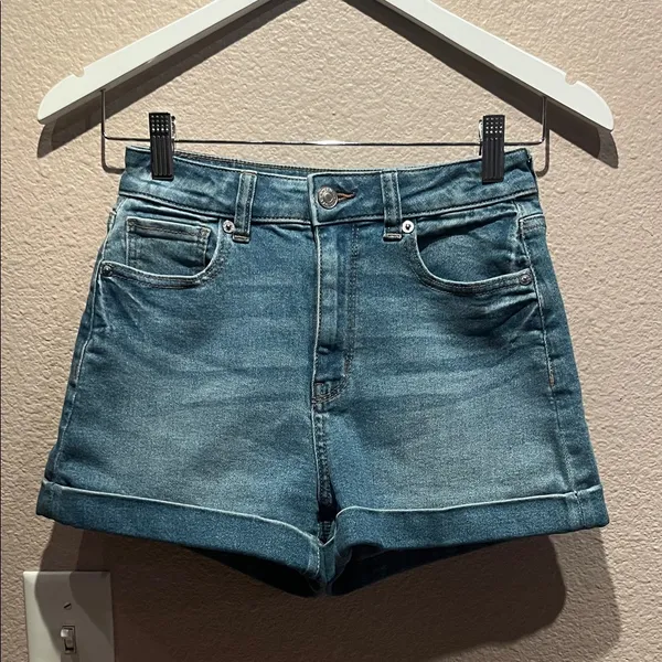 American Eagle Women’s Mom Jeans Denim Jean Shorts Size 00 - Image 2