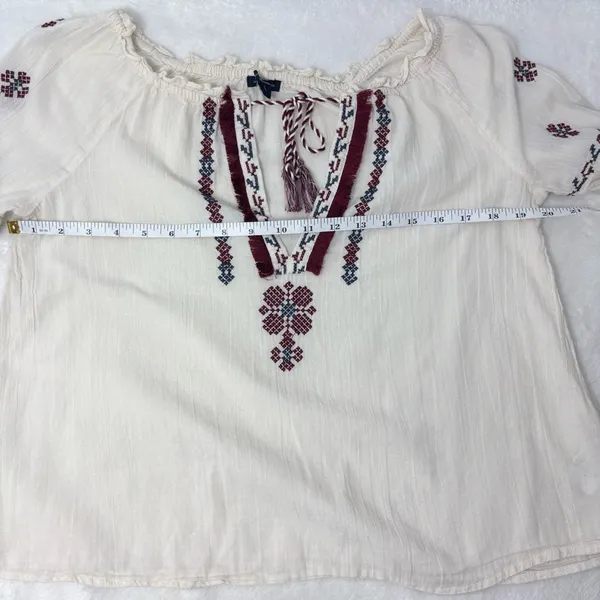 American‎ Eagle Outfitters Cream Embroidered Blouse Size S - Image 5