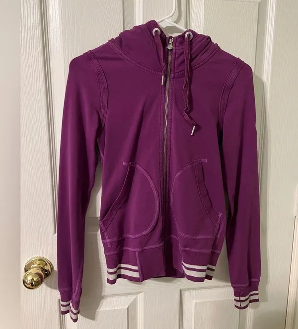 Lululemon Women’s Vintage Full Zip Jacket - Image 2