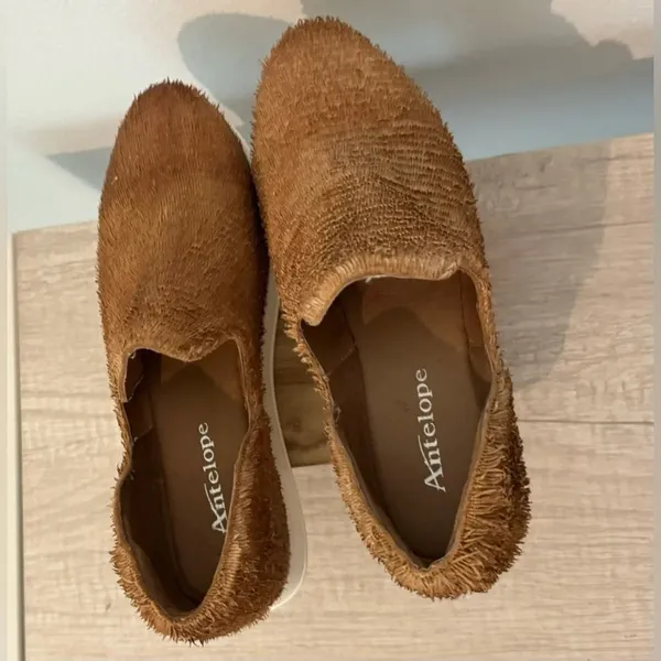 Antelope Comfy Slip On Sneaker Fuzzy Boho Unique Western Artsy Size 37 US 6 - Image 6