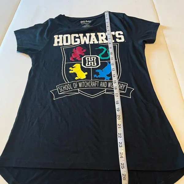 Harry Potter Hogwarts School of Witchcraft and Wizardry women's size large‎ L - Image 4