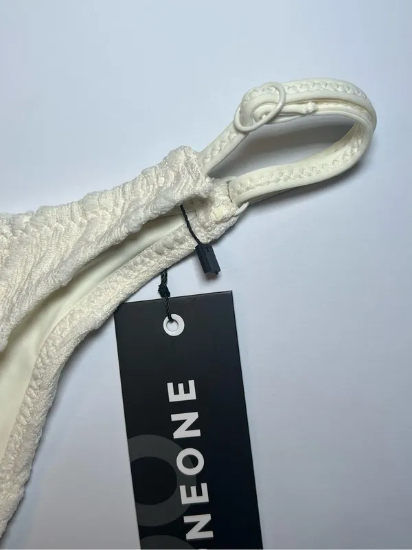 ONEONE two piece swimwear Cream Textured Underwire Bikini Set size medium - Image 3