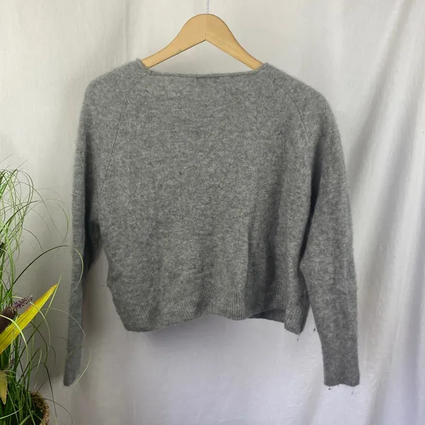 Quince 100% Cashmere Gray Cropped Crew Neck Sweater M - Image 4