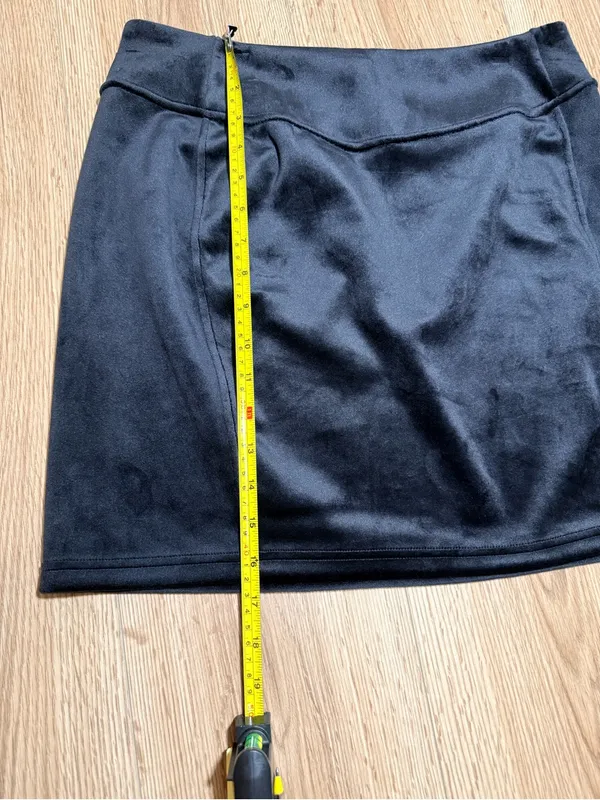 Lululemon Scuba High Rise Mini Skirt Womens M Black Velvet Velour Tennis Skort - Image 7