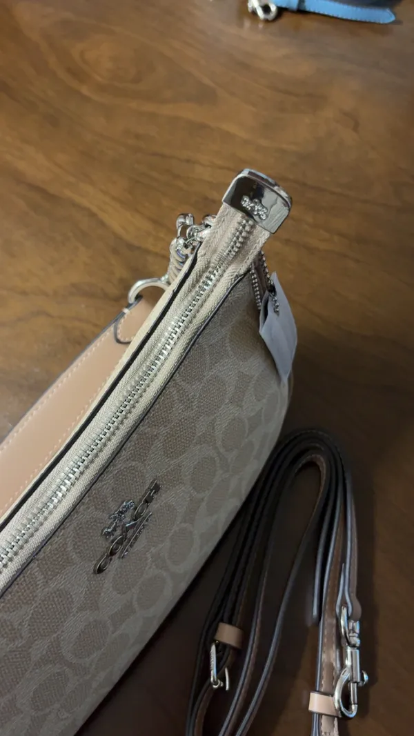 Teri Coach Shoulder Bag - Image 3