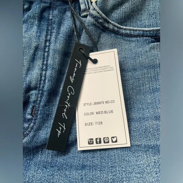 NWT Judy blue 7/28 jeans main squeeze high waist - Image 2