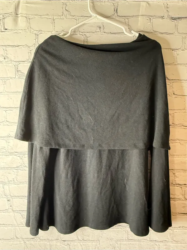 Vintage soft surroundings Women's Off-Shoulder Black Sweater size medium - Image 4