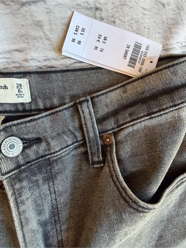 Abercrombie & Fitch The Ankle Straight Ultra High Rise 28 New NWT Black 6 Short - Image 3