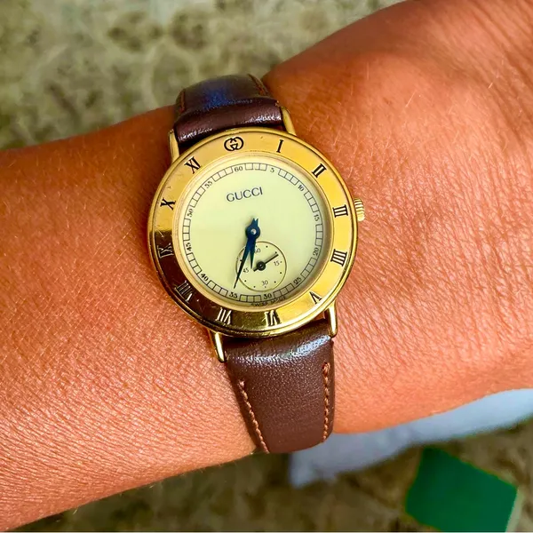 Ladies GUCCI wristwatch 💛🤎🤍💛 - Image 10