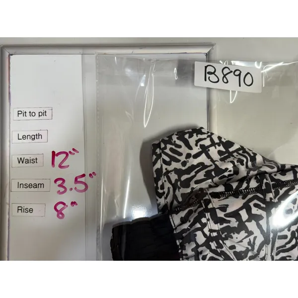 Lululemon Tracker Short 4" Women Sz 4 Black White Animal‎ Print Running Athletic - Image 6