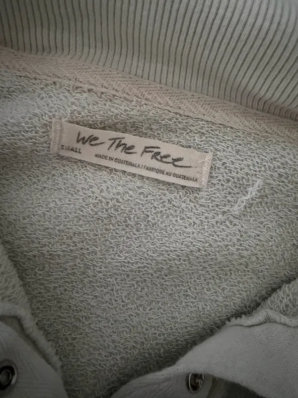 Free People Sweatshirt - Image 3