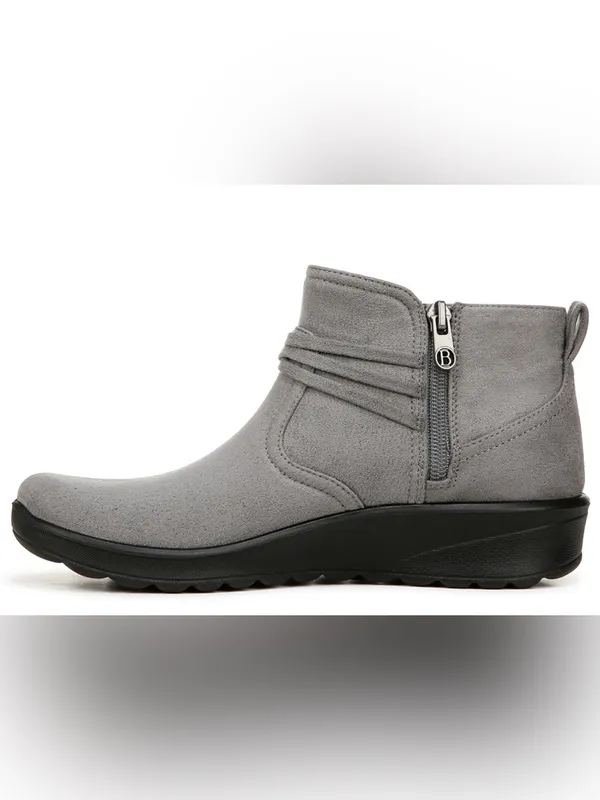 Bzees Grey Slip-On Ankle Booties Size 9 Wide - Image 5