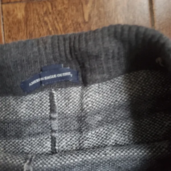 Sweater joggers by American Eagle size xs super cute and stylish . Not b… - Image 4